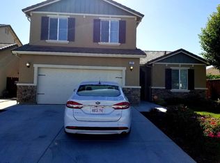 2241 Calistoga Dr, Hollister, CA 95023