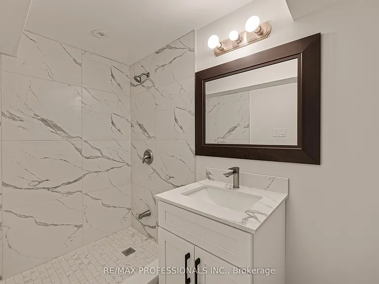 2900 Tradewind Dr #BASEMENT — Photo 11