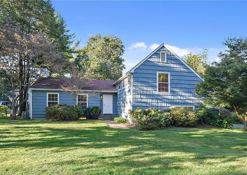 1st image of 19 Turtlepond Ln
