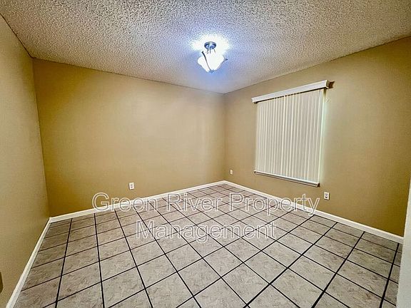 5th image of 13140 Staffordshire Dr S