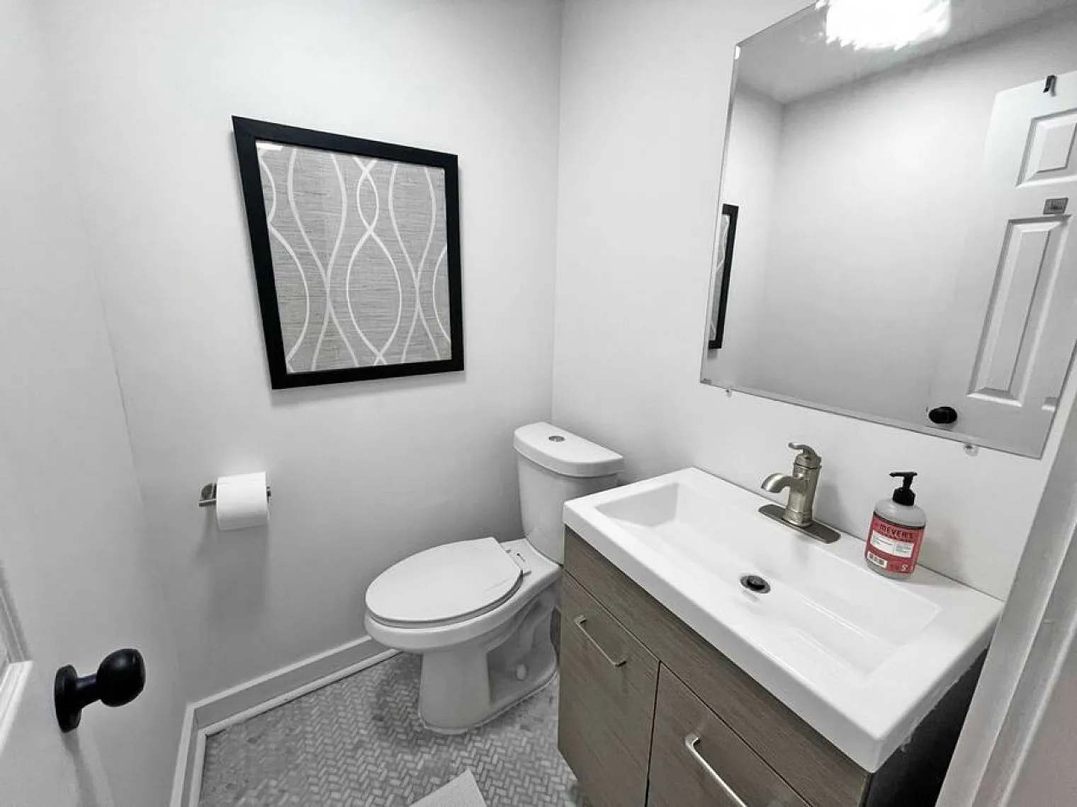 1 bed, 1.0 bath, 430 sqft, $1,733 — Photo 3
