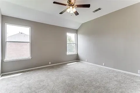 2700 Thorncreek Ln — Photo 28