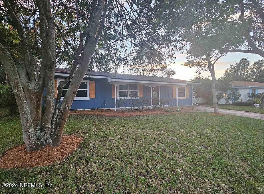1st image of 219 COTORRO Lane
