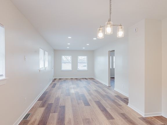 Living room right inside the front door!