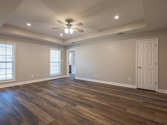 5th image of 3907 Sierra Ct