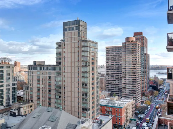 108 East 96th Street image 4 of 9