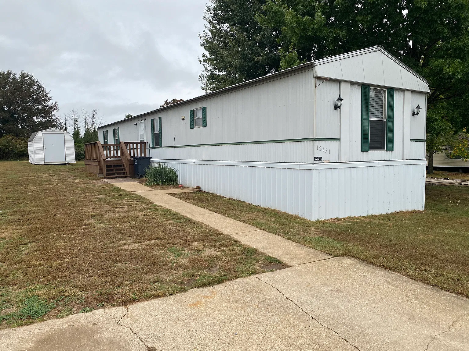 12671 Clearwater Dr — Photo 1