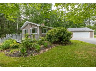 84 Spar Cove Rd, Freeport, ME 04032