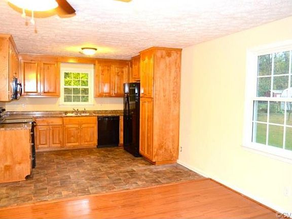 4th image of 11204 James River Dr