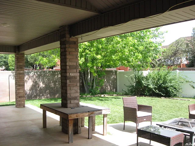 141 Mariposa Dr — Photo 22