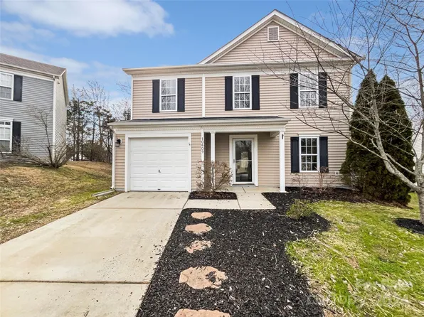 10609 Spring Rain Ct, Charlotte, NC 28278