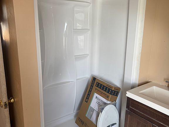 5th image of 146-148 Cleveland St #3