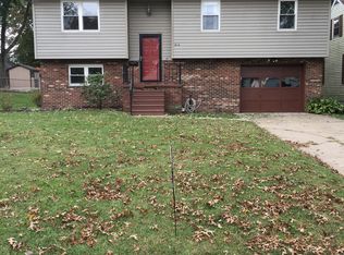 814 38th St, Vienna, WV 26105