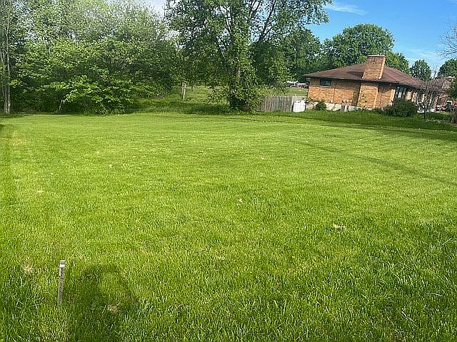 2nd image of 919 Don Victor Dr