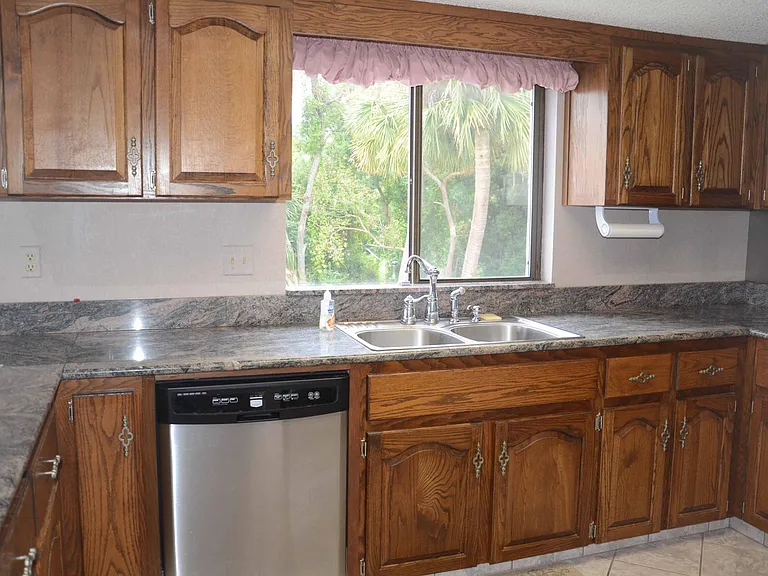 2280 Shepard St #406 — Photo 6