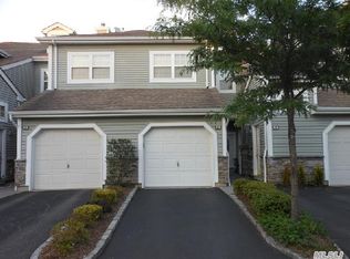 6 Carriage Ln UNIT 106, Plainview, NY