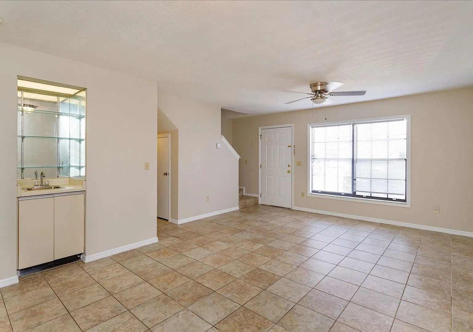 Winter Park 2 Bedroom Upgraded Condo — Photo 3