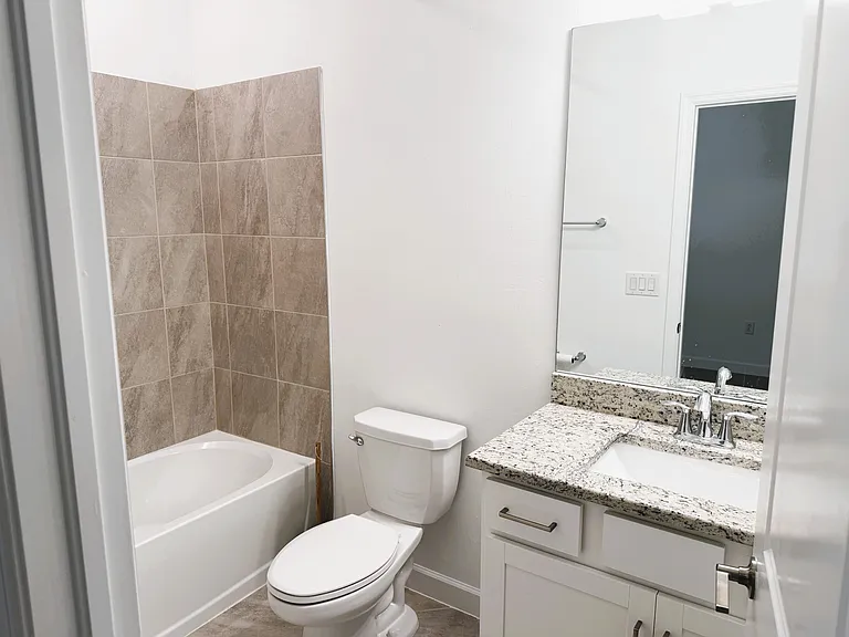13856 Pine Lodge Ln — Photo 9