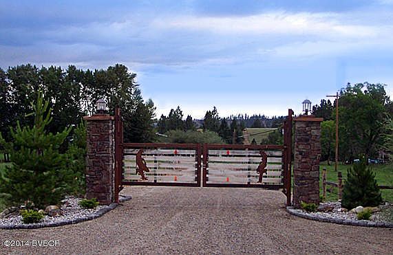 2nd image of 2831 Doe Run Ln