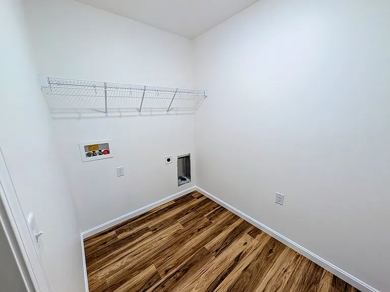 128 Kelly Dr — Photo 14