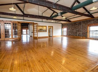 52 Broad St, Keyport, NJ 07735