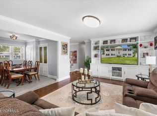 111 Oak Ridge Pkwy, Toms River, NJ 08755