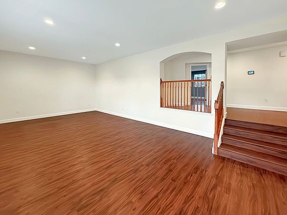 3rd image of 6559 Brooklyn Ave