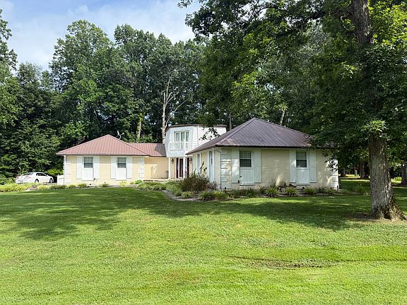 4th image of 392 River View Dr