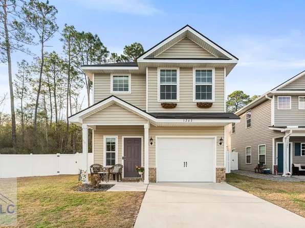 1263 Cypress Fall Cir, Fort Stewart, GA 31313