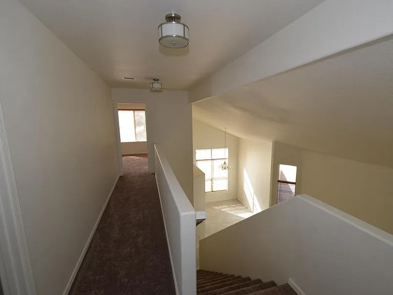 630 N Diane Ct — Photo 9
