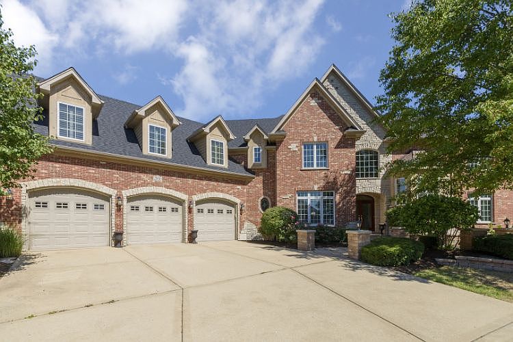 1st image of 25810 W Ross Ln