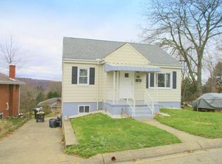1104 Porter St, Conway, PA 15027