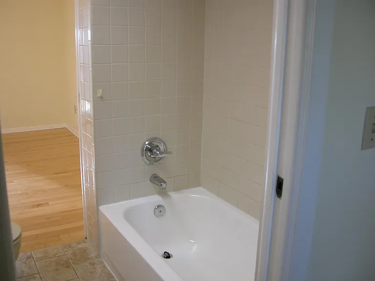 110 N Tampania Ave #B — Photo 15
