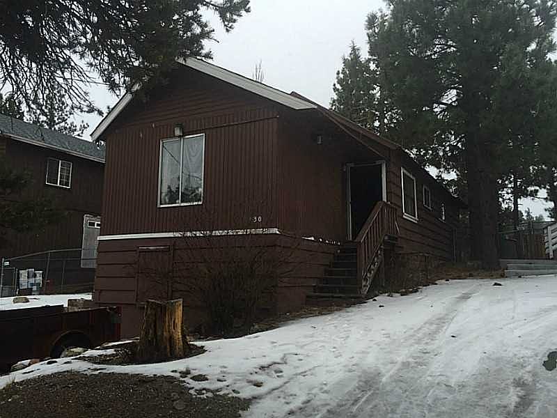 1st image of 130 E Fairway Blvd
