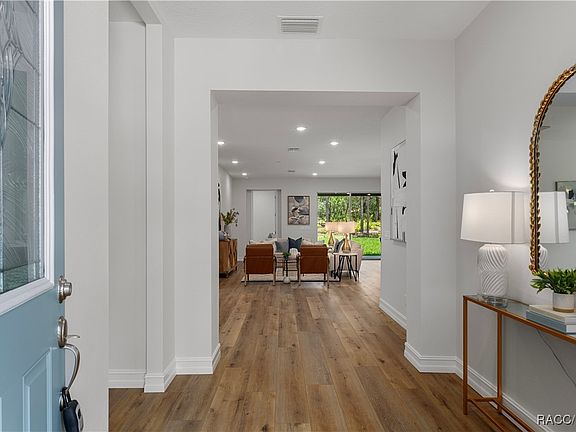4th image of 5188 N Cliff Dr