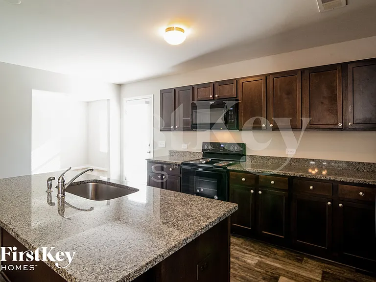 143 Rockingham Way — Photo 7