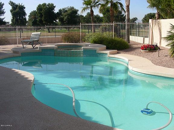 3rd image of 4630 N Greenview Cir S