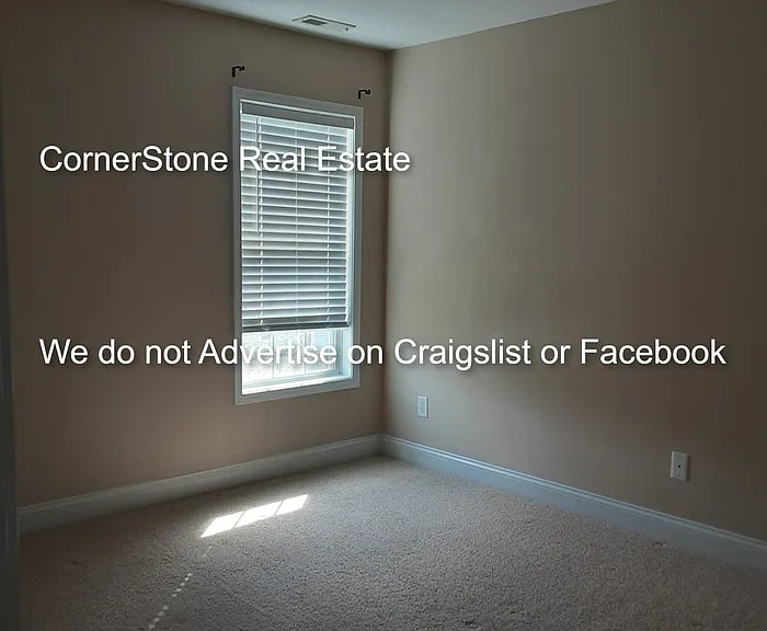 190 Trenton Pl — Photo 14