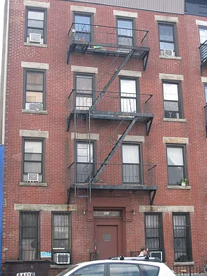 Rented by Standard Living Realty Inc | media 28