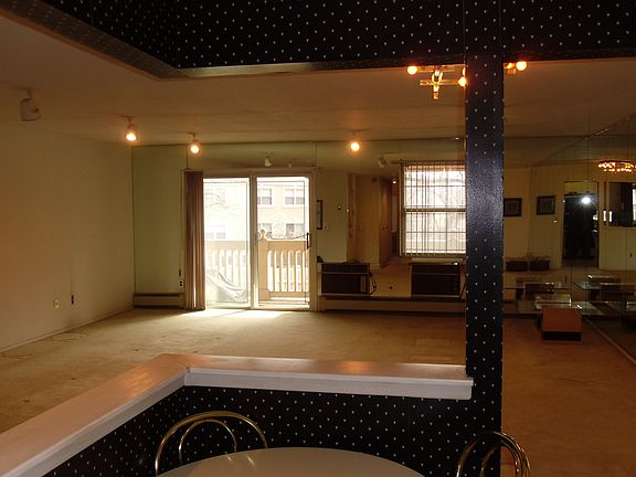 4th image of 20716 Jordan Dr