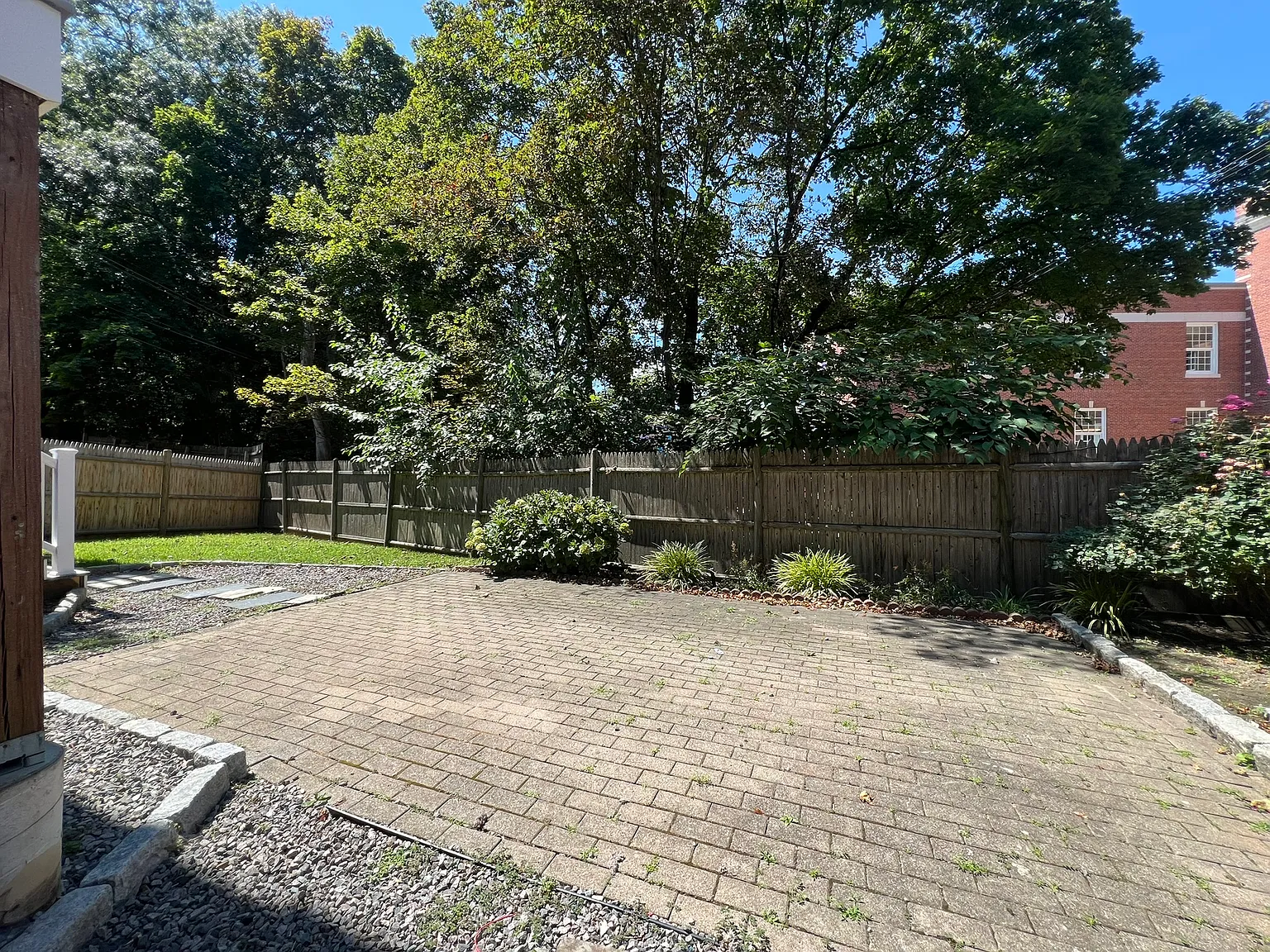 3 bed, 1.5 bath, 1200 sqft, $3,600 — Photo 3