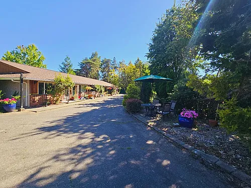 2600 Donovan Ave Photo 1