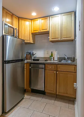 Rented by SERHANT. | media 6