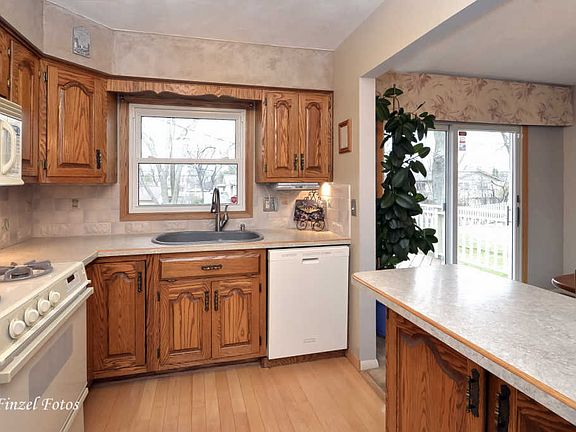 5th image of 513 N Geri Ct