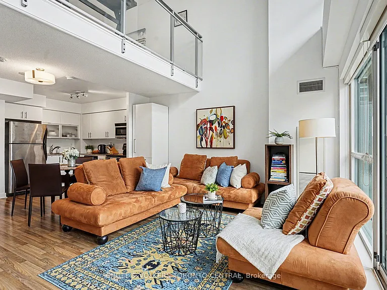 80 Western Battery Rd #207 — Photo 3