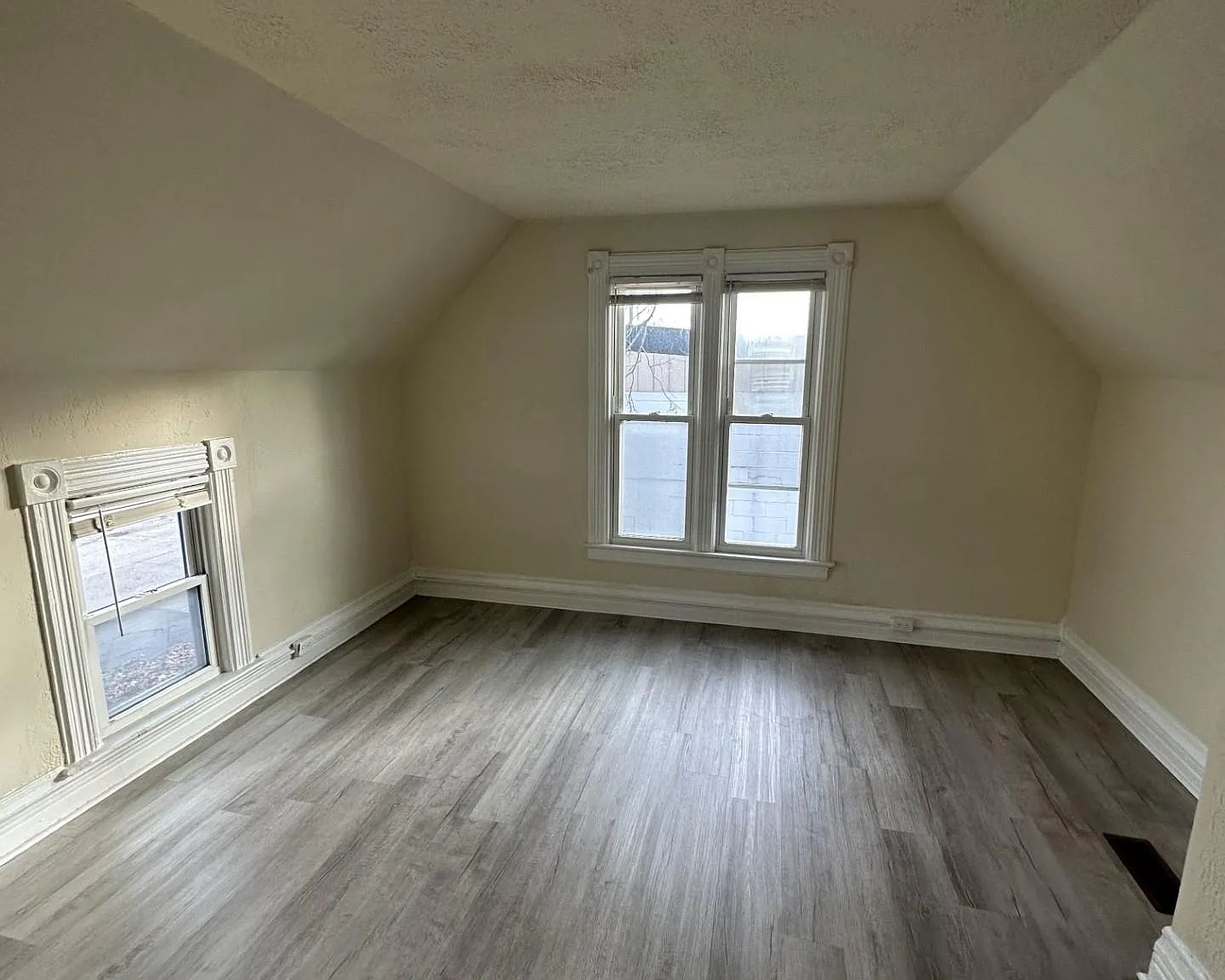 1 bed, 600 sqft, $1,100 — Photo 4