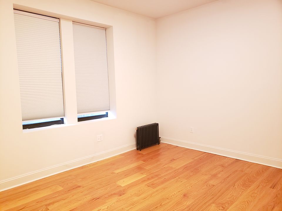 1st image of 515 Cathedral Pkwy #2E