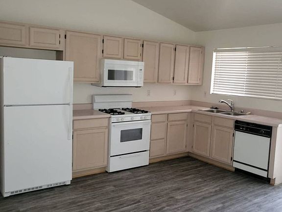 2nd image of 9923 N 77th Ave