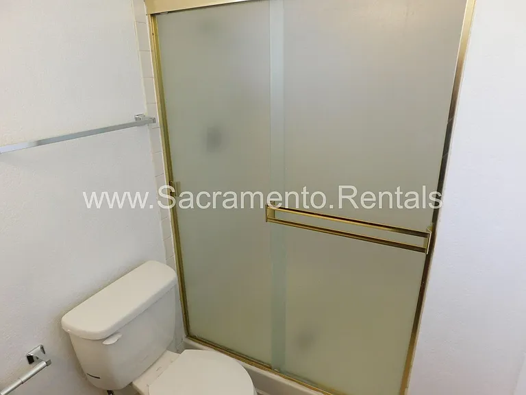 5840 Shelldrake Ct — Photo 19