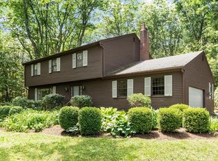 3 Highfield Rd, Gardner, MA 01440